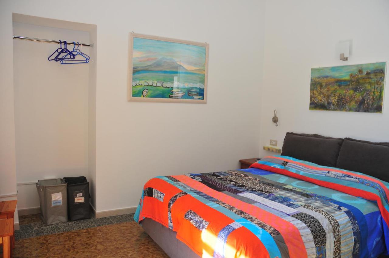 Il Giardino Di Tatiana Rooms & Breakfast La Maddalena  Exterior foto