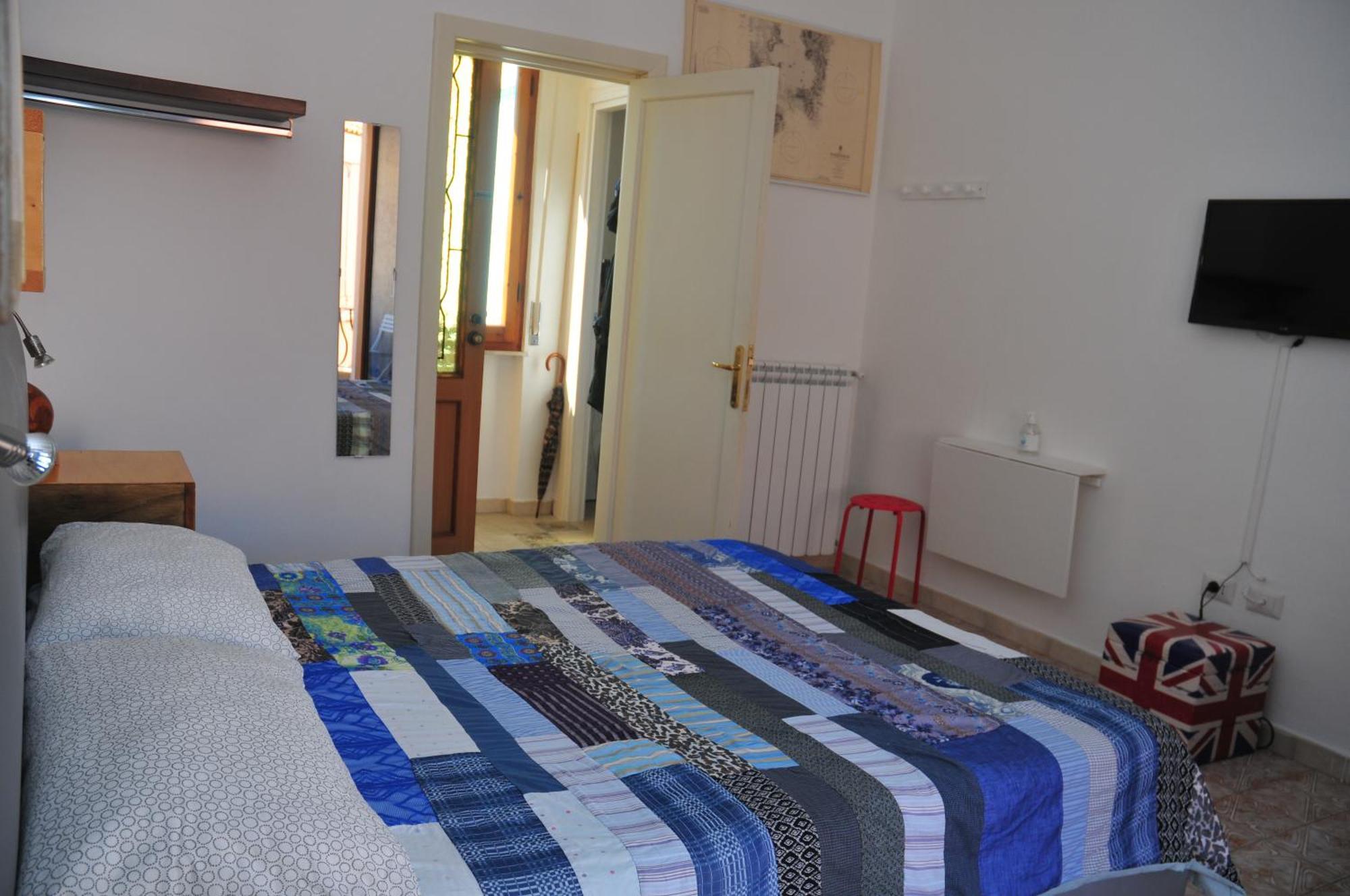Il Giardino Di Tatiana Rooms & Breakfast La Maddalena  Habitación foto