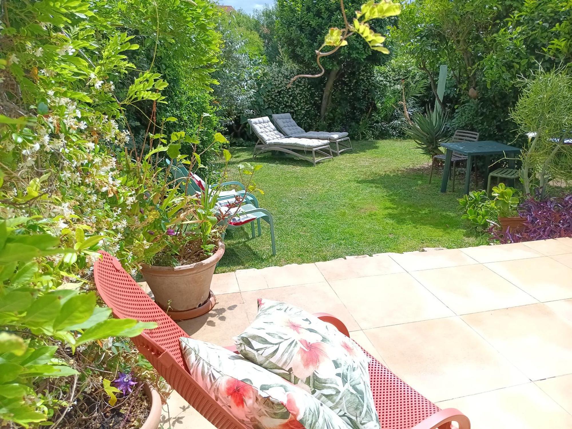 Il Giardino Di Tatiana Rooms & Breakfast La Maddalena  Exterior foto